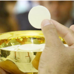 Preguntas sobre liturgia: Hostias bajas en gluten envueltas en plástico