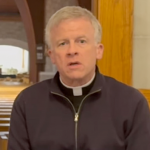 4 problemas de documento del Sínodo del Vaticano según Sacerdote director de Courage, apostolado ortodoxo católico para homosexuales