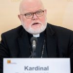 Sacerdotes alemanes fieles al Papa contestan a su propio obispo (y cardenal) quien les orilla a bendecir parejas del mismo sexo en importante diócesis Sacerdotes alemanes fieles al Papa contestan a su propio obispo (y cardenal) quien les orilla a bendecir parejas del mismo sexo en importante diócesis
