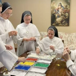 El reto de confeccionar 75 mil Rosarios para la beatificación de Fulton Sheen: la historia detrás de la iniciativa