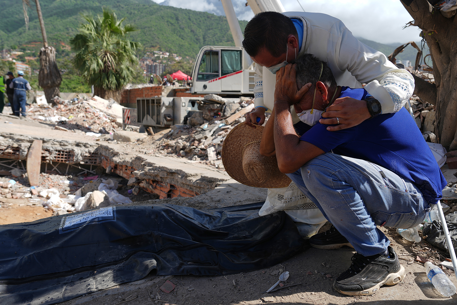 (AP / Ariana Cubillos)