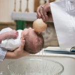 Los bautismos católicos en Irlanda bajan un 30% en diez años