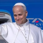 León XIV rompe récords en Francia: en 24 horas casi 300 mil personas se registran para visita del Papa a París