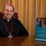 ¿Hay un derecho absoluto a un funeral católico? Obispo responde con reglas para su diócesis